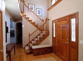 25W658 Wheatberry Ct, Carol Stream, IL 60188