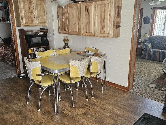 5th image of 186 Holes Rd