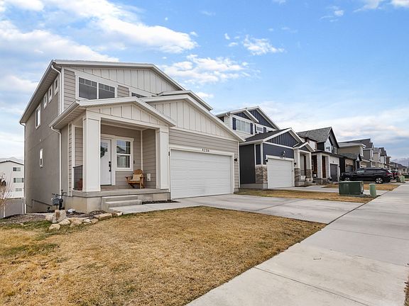 2nd image of 4206 E Bonne Vista Dr N