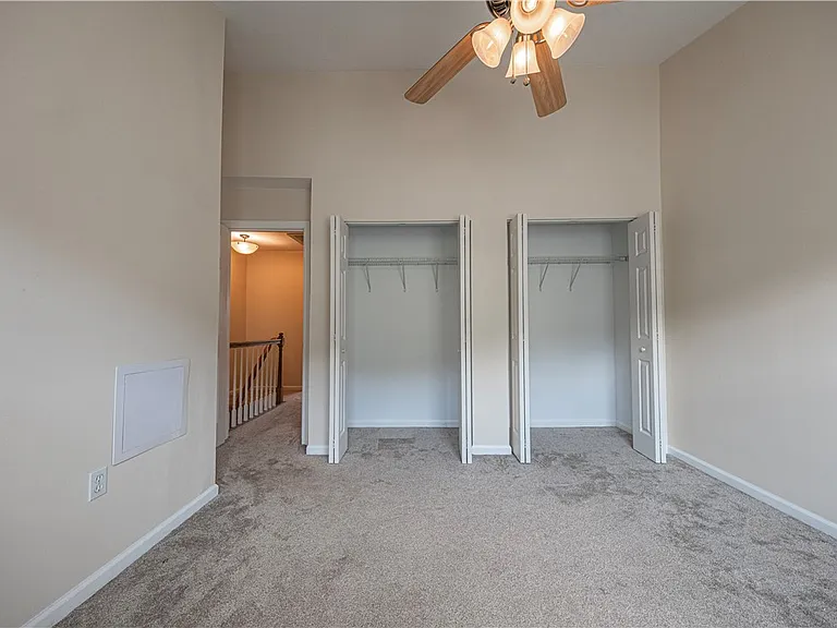 222 Castle Creek Dr — Photo 12
