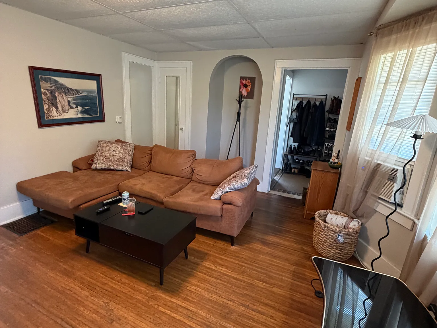 3 bed, 1250 sqft, $1,650 — Photo 3