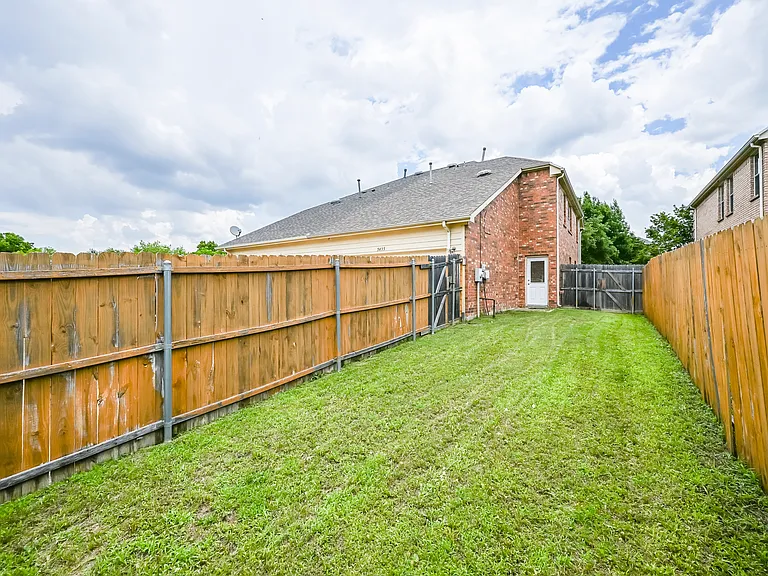 5435 Jacob Dr — Photo 15
