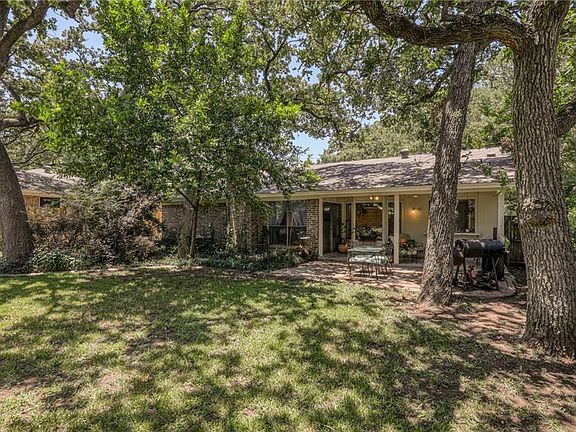 5th image of 5703 Buckeye Ct
