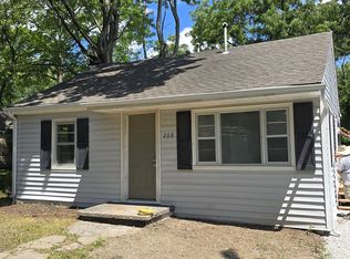 208 SW 13th St, Oak Grove, MO 64075