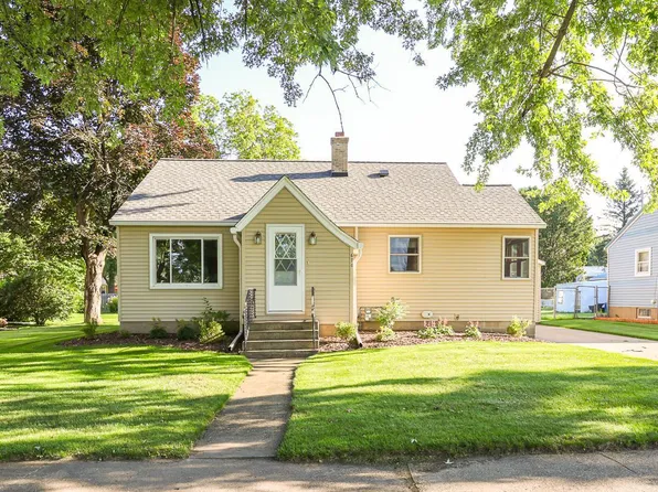 670 Newton St, Baldwin, WI 54002