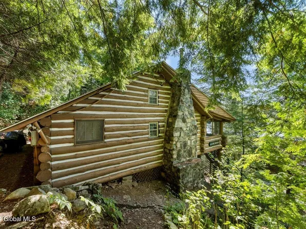 322 Shore Road, Paradox, NY 12870