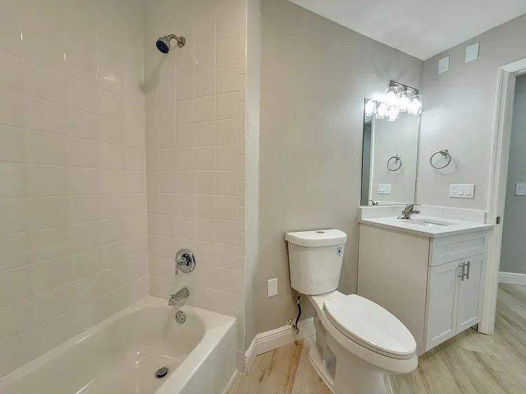 North Pointe Place — Photo 25