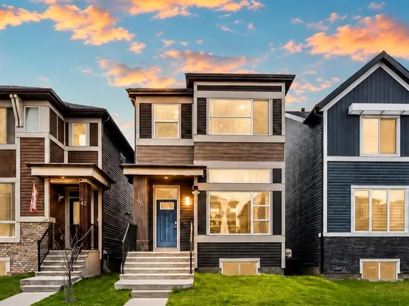 46 S Corner Meadows Cmn NE, Calgary, AB T3N 1K1