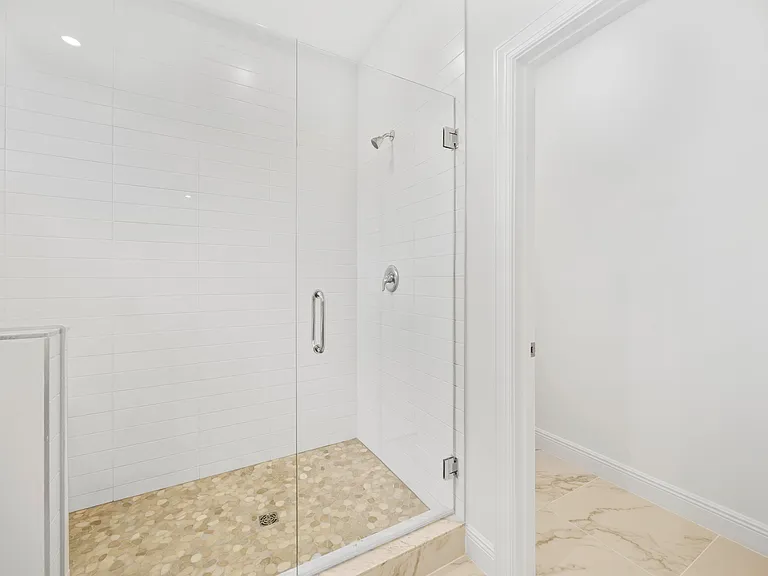 3542 NW Solange Ct — Photo 21