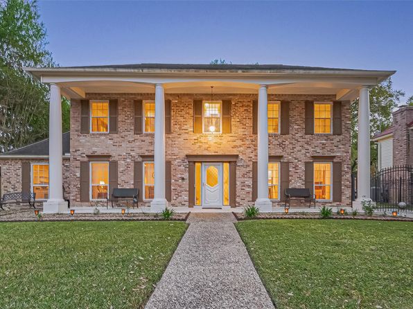 5511 Foresthaven Dr, Houston, TX 77066