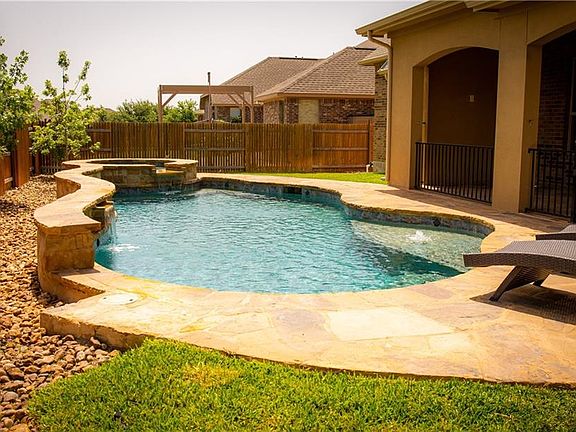 2nd image of 2711 Saint Paul Rivera Ln