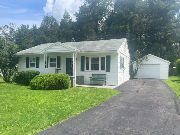 15 Edgewood Dr, Sidney, NY 13838