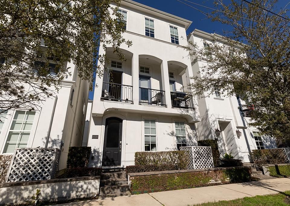 1st image of 2320 Hutchins St