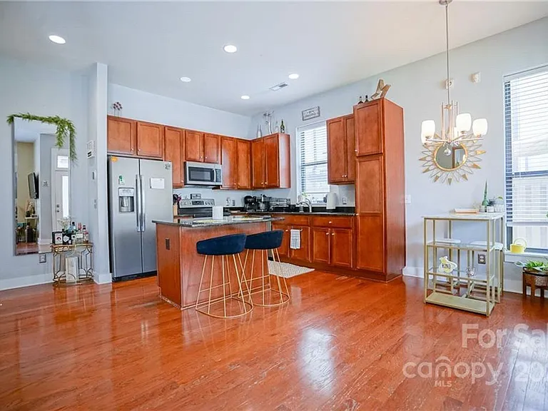 3427 Steel Yard Ct — Photo 9