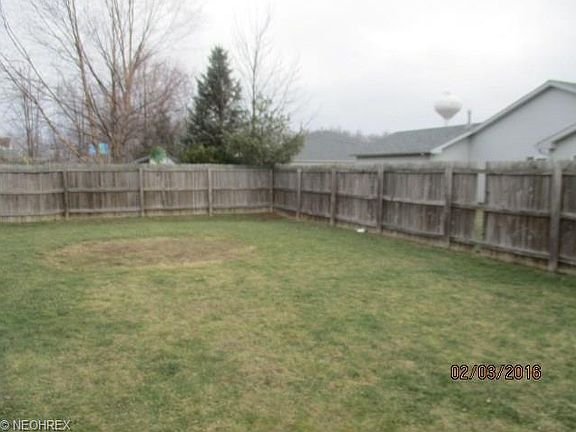 3rd image of 542 Oakdale Cir