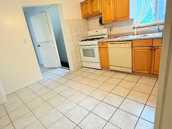 2nd image of 3942 213th St Floor 1