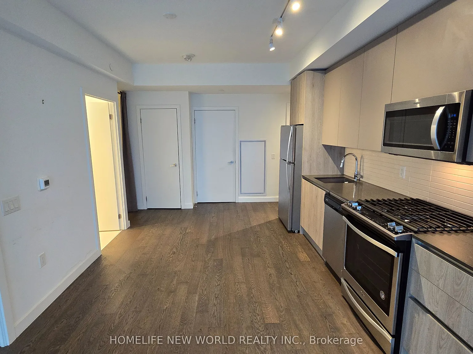 1 bed, $2,500 — Photo 4