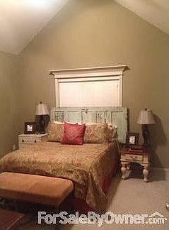 5th image of 307 Camelot Hill Dr