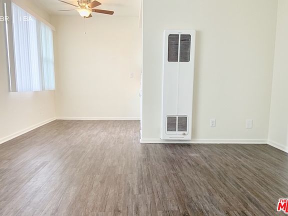5th image of 5642 S La Brea Ave #20A