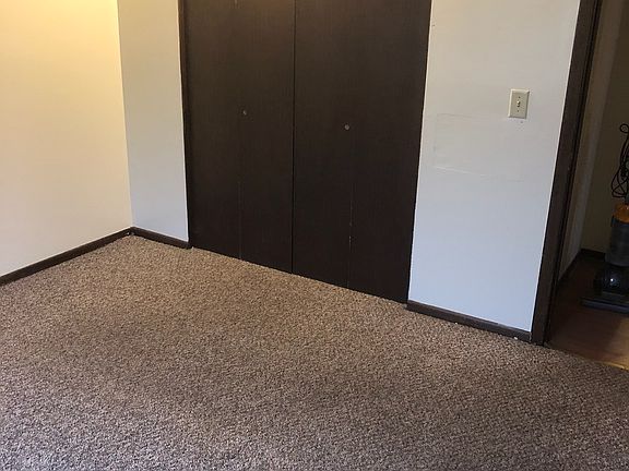 2nd image of 1721 S Ferry St APT 4