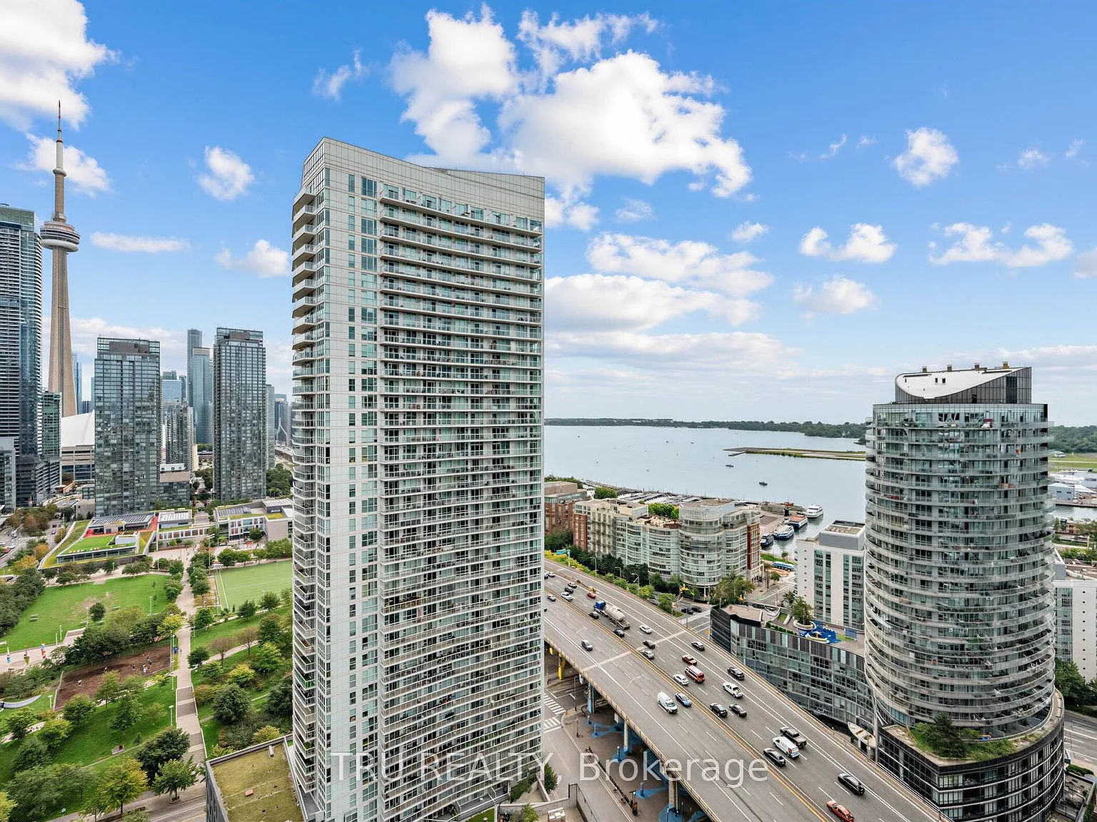 2 bed, $3,200 — Photo 1