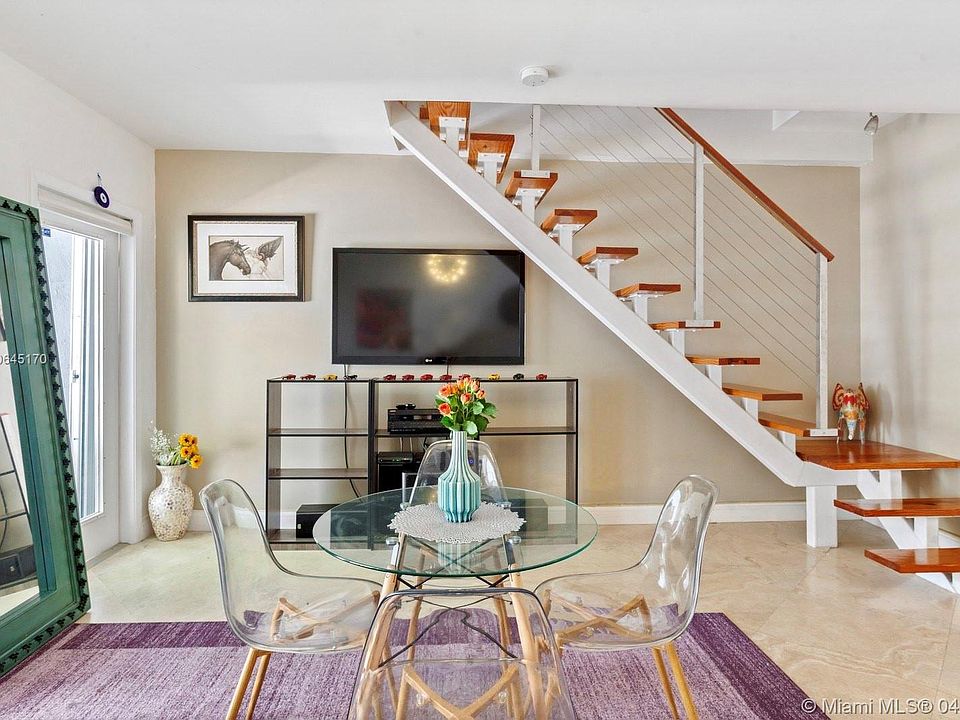 1st image of 798 Crandon Blvd APT 18C