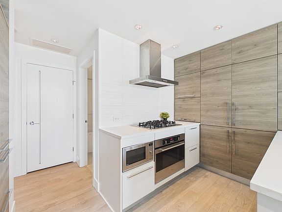 2nd image of 7358 Edmonds St #3402