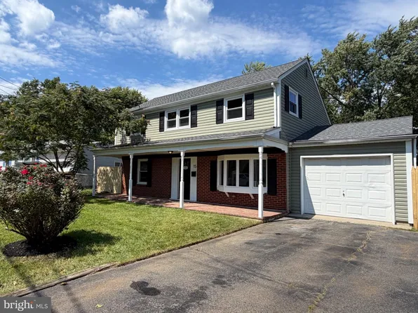 15 Sussex Rd, Marlton, NJ 08053