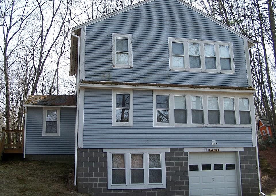 1st image of 89 Lake Dr