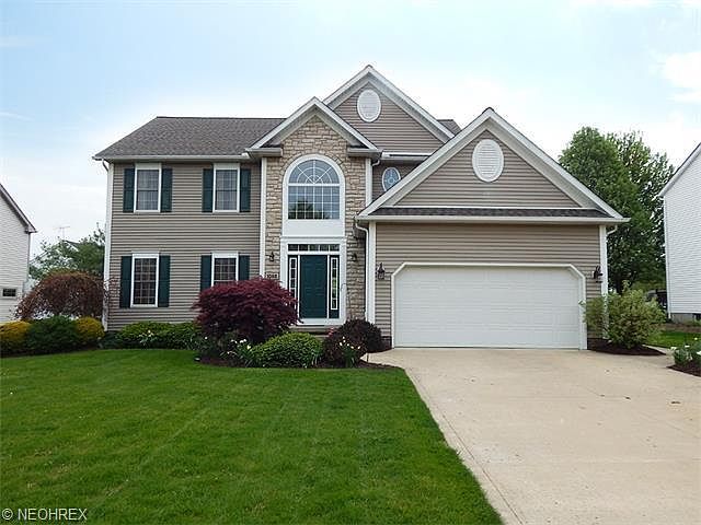 1st image of 1082 Featherstone Dr