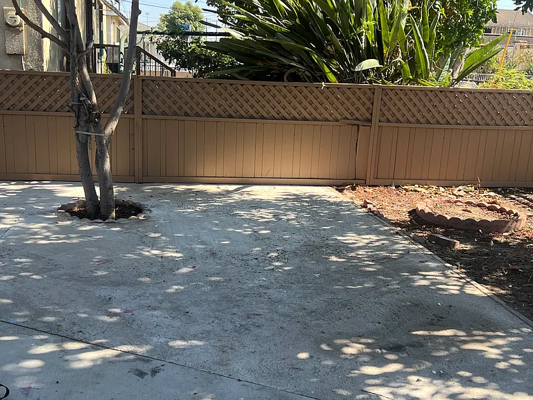 Anderson St — Photo 18