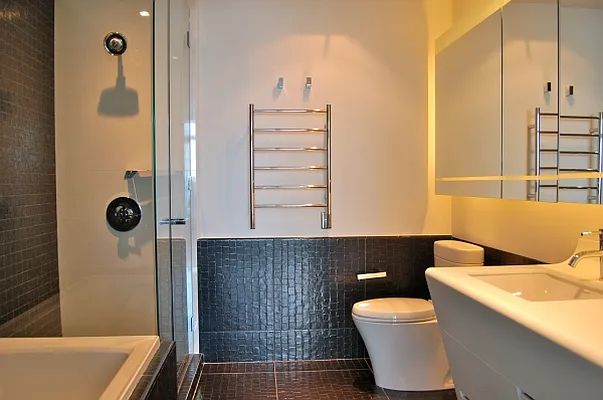 Rented by MNS | media 2