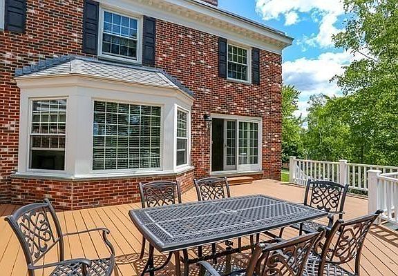 5th image of 12 Woodland Dr
