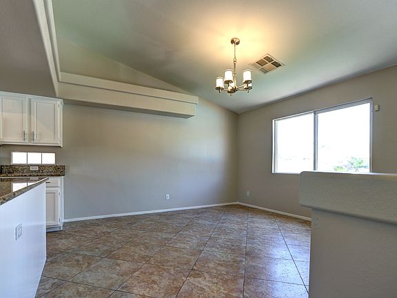 4th image of 4905 Sunbrite Ave