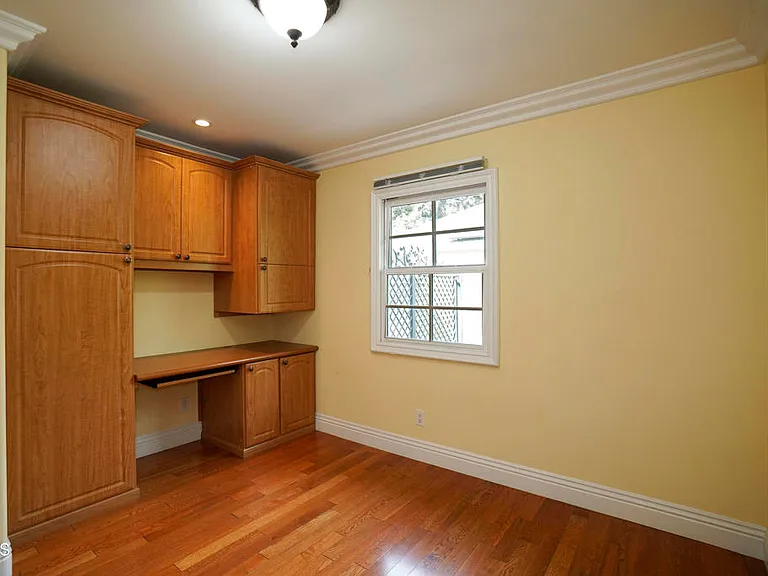 2340 Brigden Rd — Photo 14