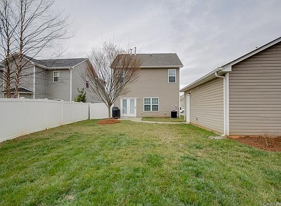 3rd image of 9343 Glenashley Dr