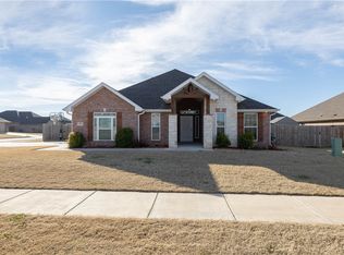 511 Cortland St, Bentonville, AR 72712