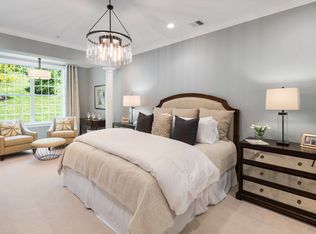 823 Regency Dr, Fishkill, NY 12524