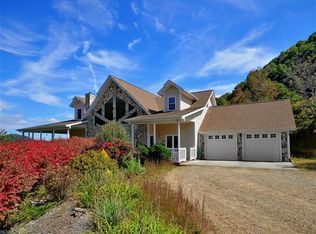 85 Sour Apple Ln, Waynesville, NC 28786