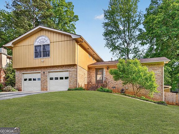 3rd image of 4605 Mercer Rd
