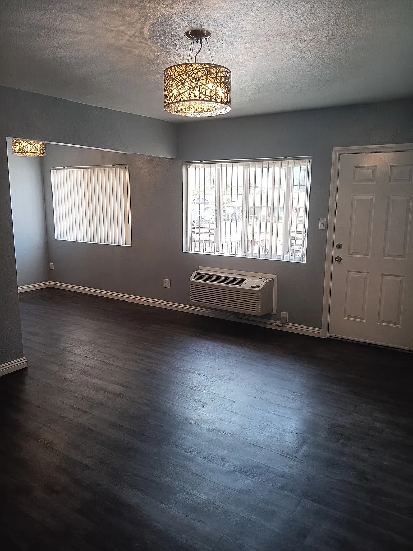 1539 Pumalo St - Unit 20 — Photo 3