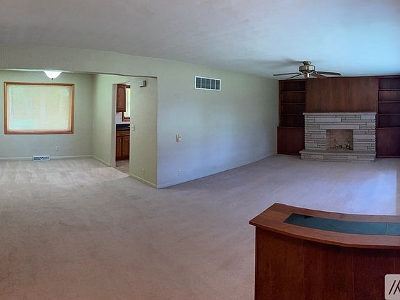 3rd image of 3023 W Lake Ave