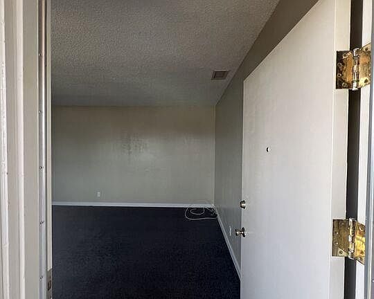 3rd image of 305 Magnolia Ave