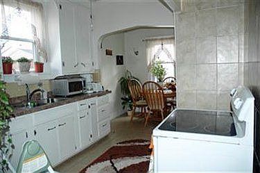 5th image of 2601 Searsdale Ave