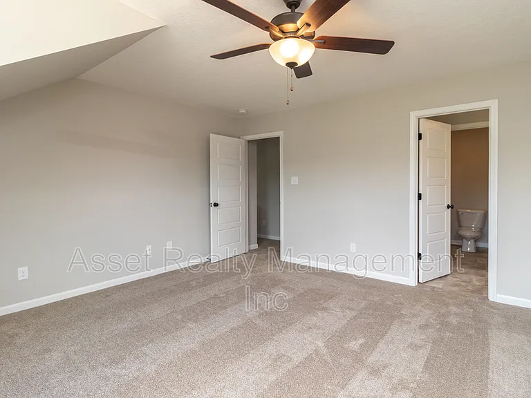 628 Drakewood Rd — Photo 21