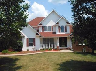 37 Crestview Ln, West Liberty, KY 41472