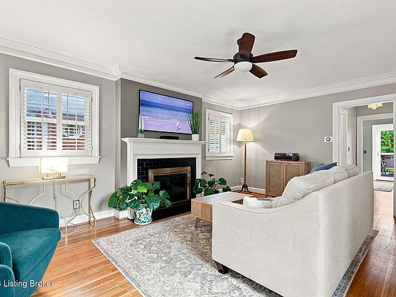 5th image of 207 S Sherrin Ave