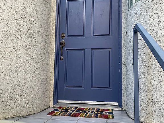 5th image of 1321 Pacific Beach Dr APT B