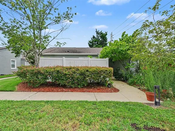 102 DORCHESTER SQUARE, LAKE MARY, FL 32746