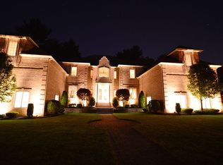 5 Ashley Ct, Lynnfield, MA 01940